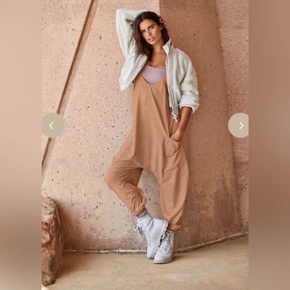 FREE PEOPLE MOVEMENT HOT SHOT ONESIE - TOASTED COCONUT Size M - Picture 1 of 15